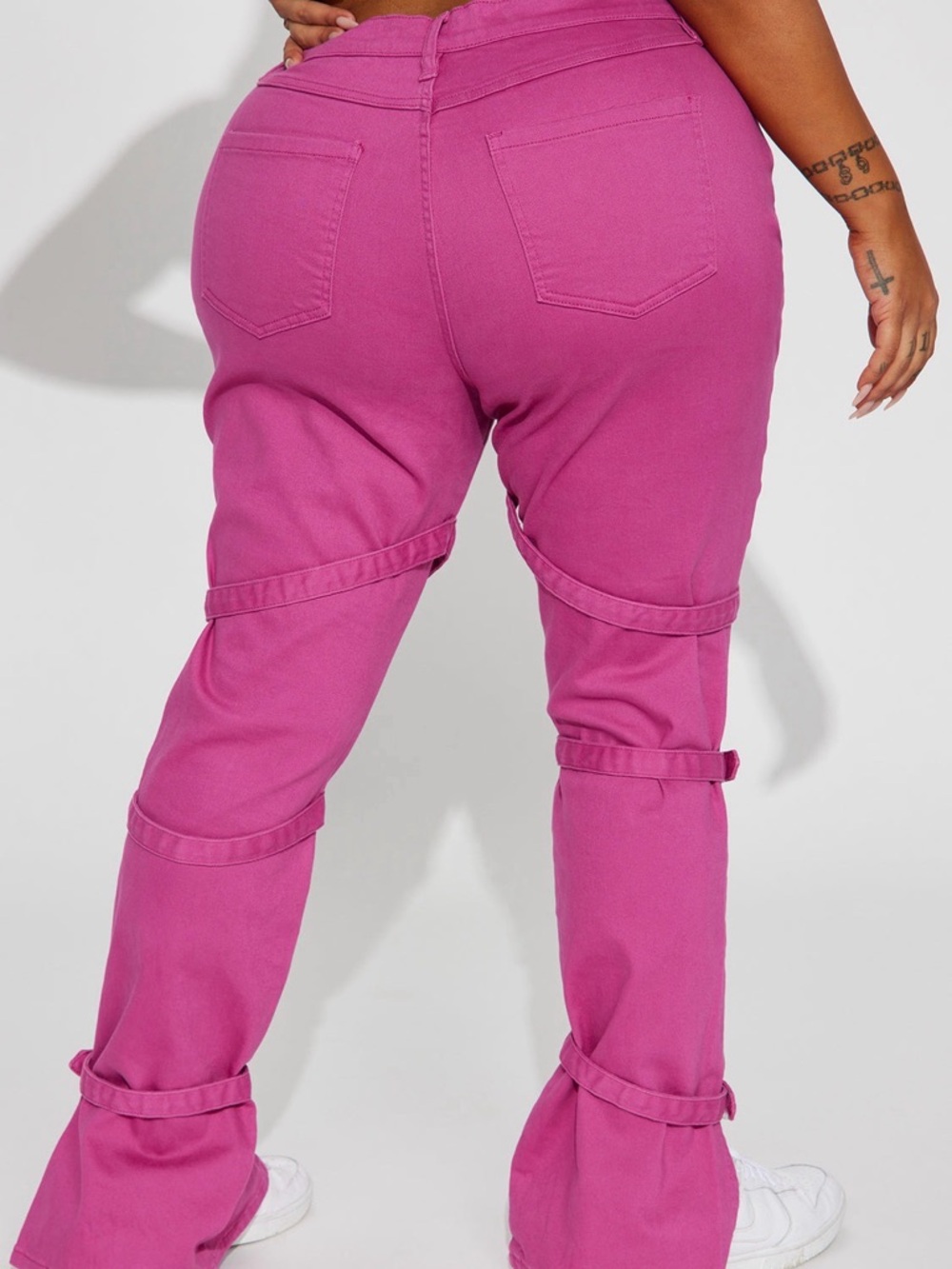 Fashion Nova Pink Buckle Detail High-Waist Jeans - Picture 3 of 4